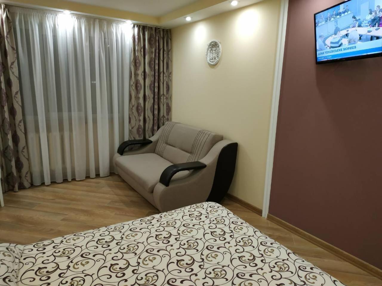 Apartments In The Center Maidan Rivne Buitenkant foto